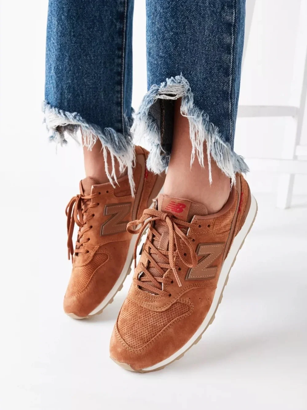 New Balance Rust 696 Folk Festival Sneakers Size 8 US